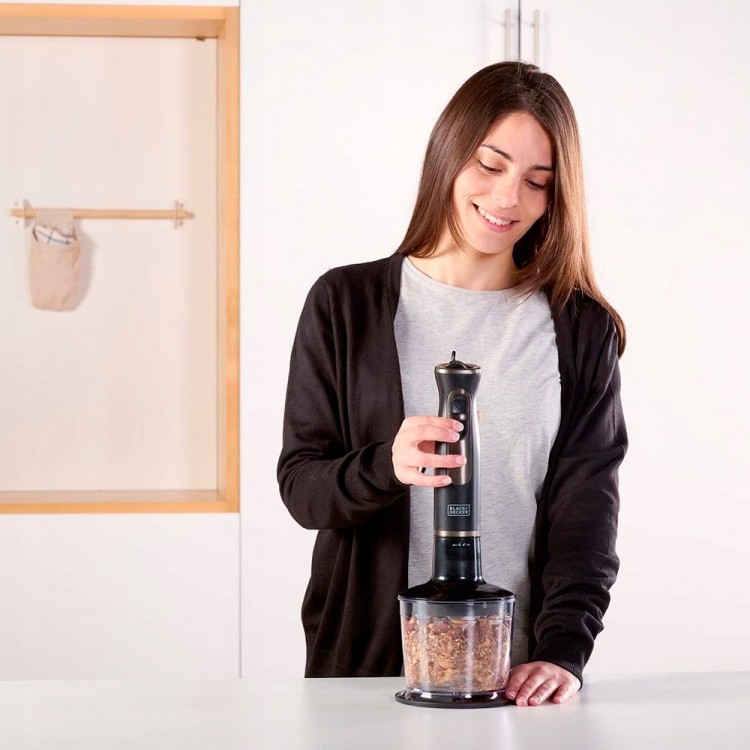 Блендер погружной Black+Decker BXHBA800E