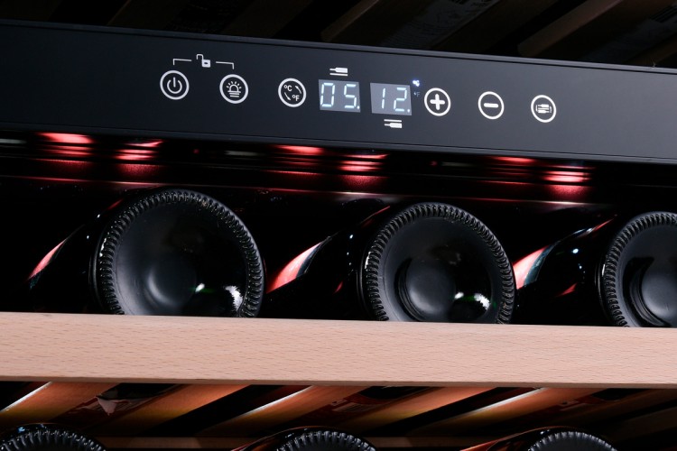 Холодильник винный Temptech OBIU60DSS